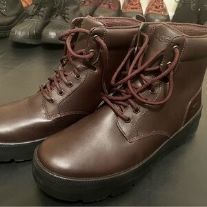 UGG Men's Rich Brown Leather Boots NWOT
